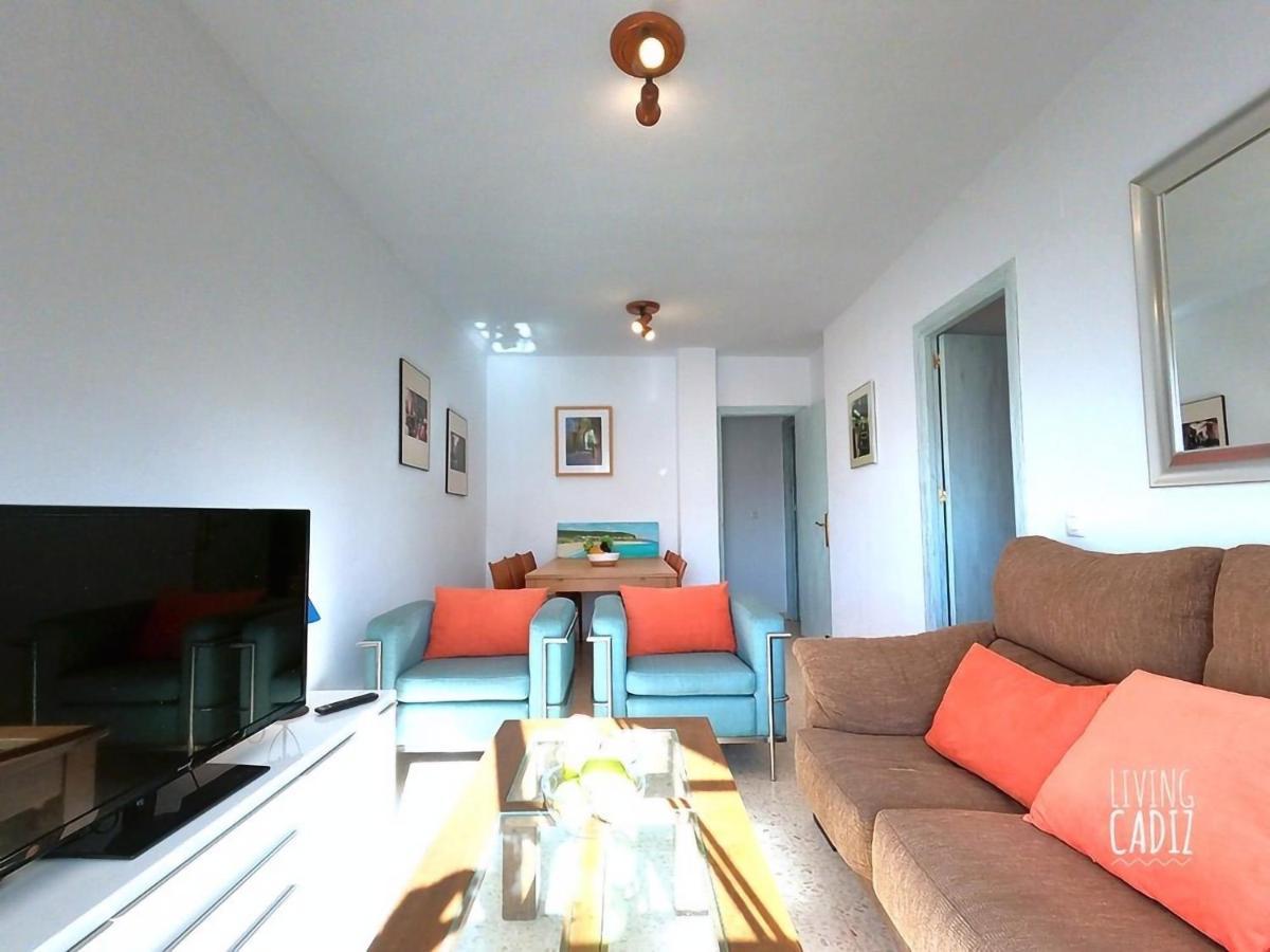 Apartment Bateles - 6 Pax *