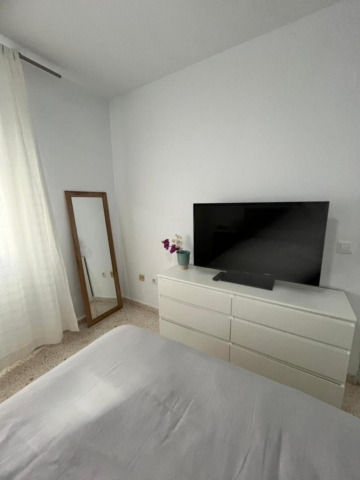 Apartment Bateles - 6 Pax *